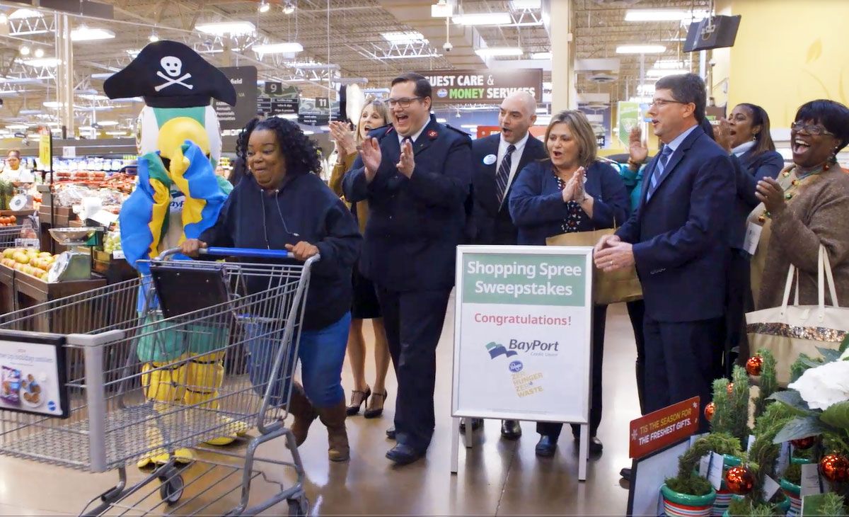 Kroger shopping spree winner gets ready to shop